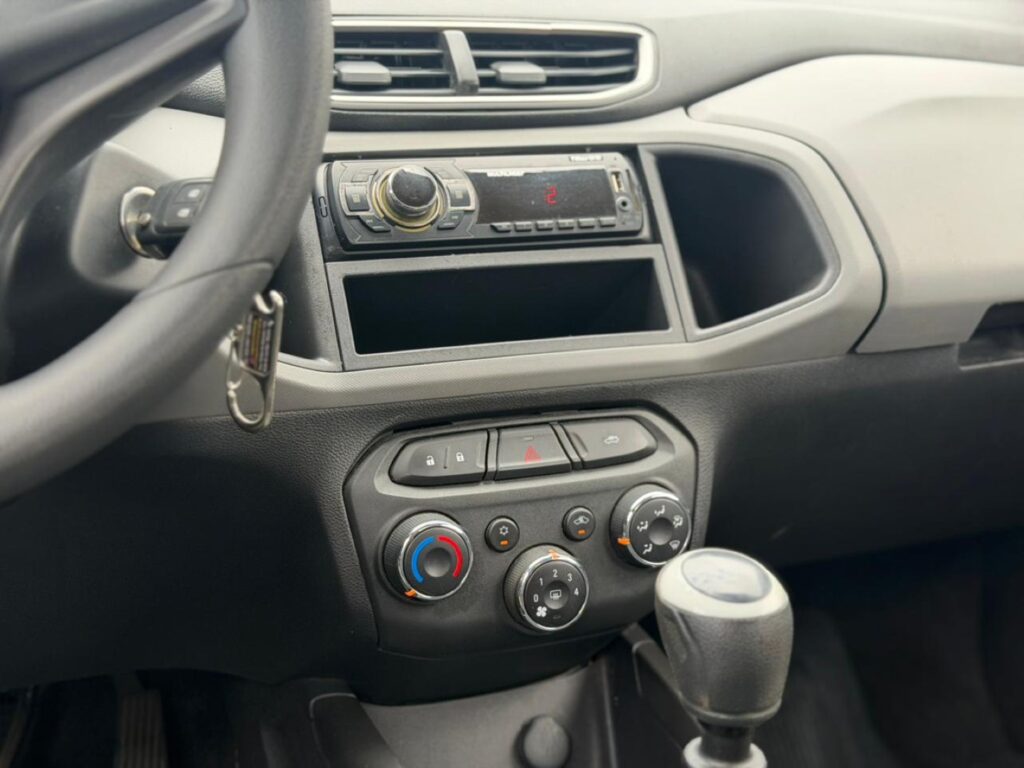 CHEVROLET ONIX LT 1.0 8V FLEX 2015