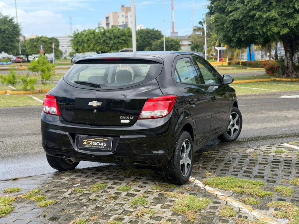 CHEVROLET ONIX LT 1.0 8V FLEX 2015